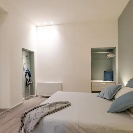 Broletto - By Myhomeincomo Комо