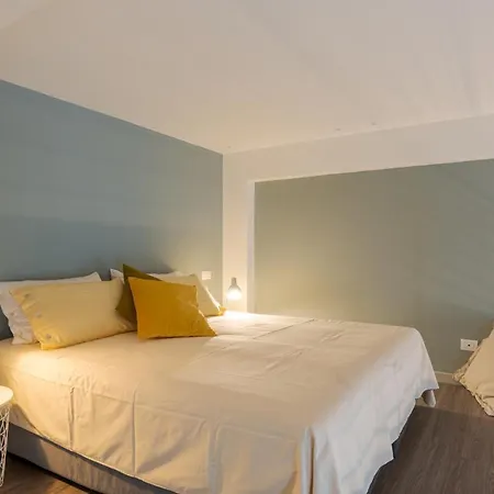 Broletto - By Myhomeincomo * Como